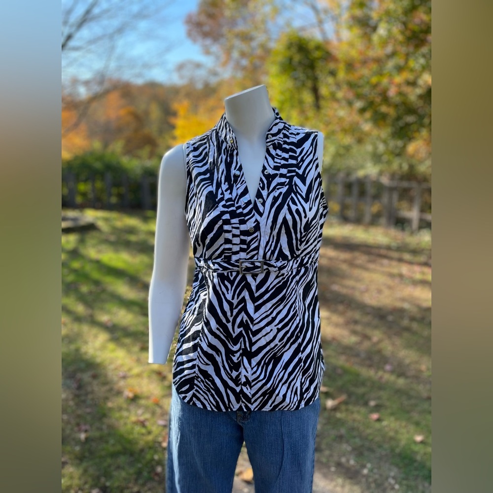 Express women’s size medium zebra print tank top style top.